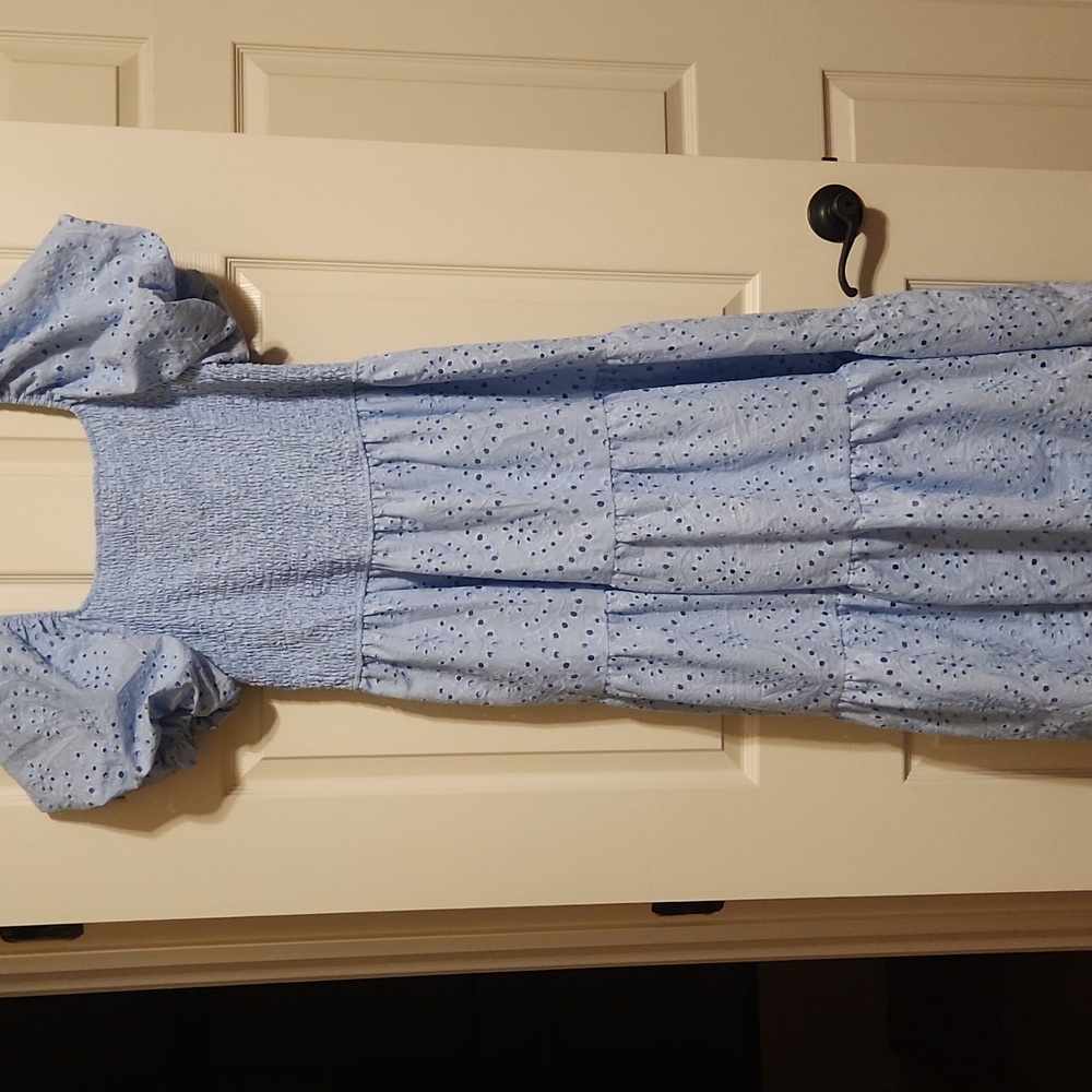 Simplee Plus 2X blue eyelet dress w/smocking, lined, balloon sleeves